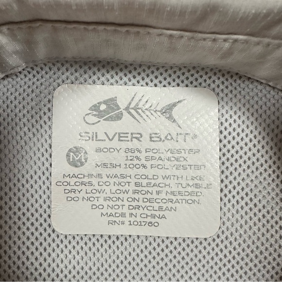 Silver Bait Womens Off White Sleeveless Fishing Shirt Medium Button Up Vented - Picture 3 of 4